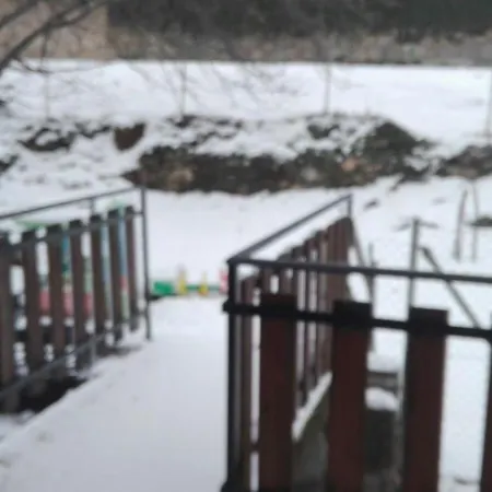 Pegueras * Cuevas Del Valle